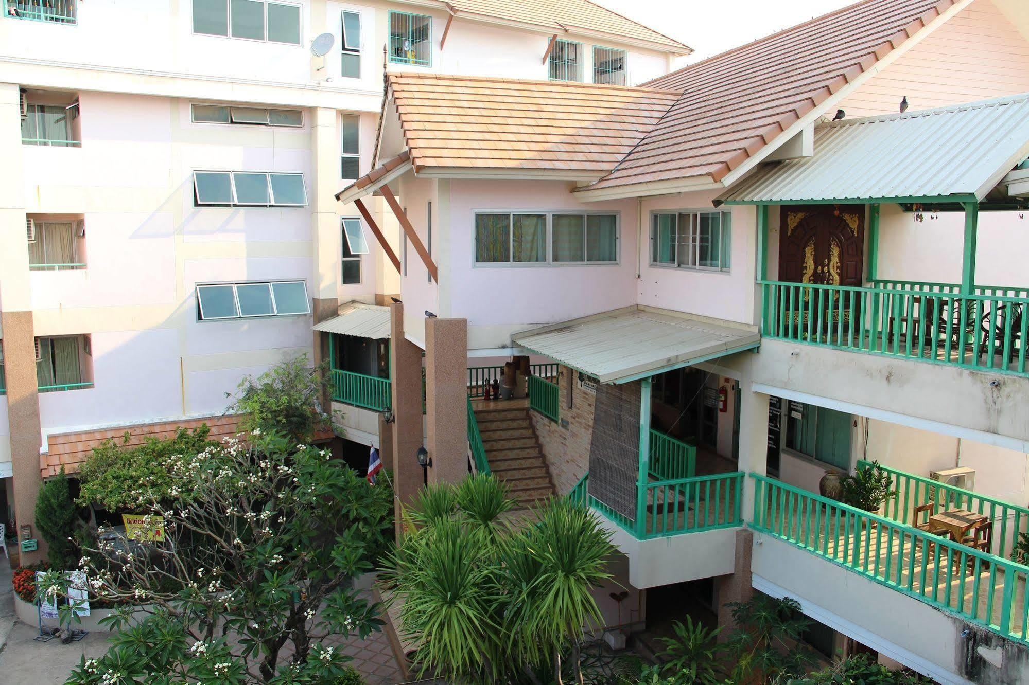 Tamarind Residences Khonkaen บ้านแทมมารีน Khon Kaen Extérieur photo